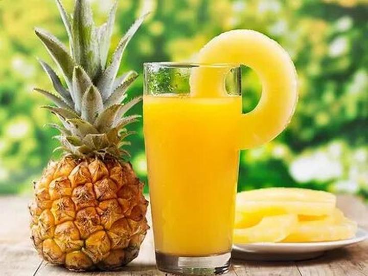 Từ Phụ nữ tuổi này dễ có